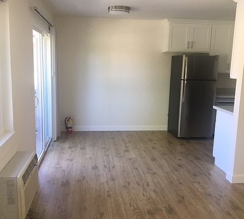 3rd image of 1988 Bellomy St #21