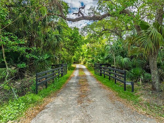 2nd image of 2200 Retreat Rd