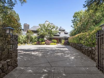 670 Goodhill Rd, Kentfield, CA, 94904