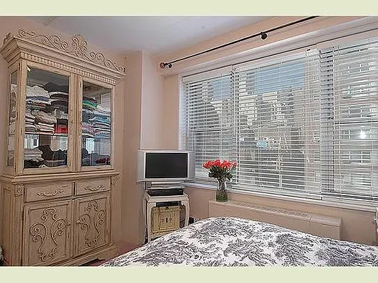 Sold by Stribling | media 35