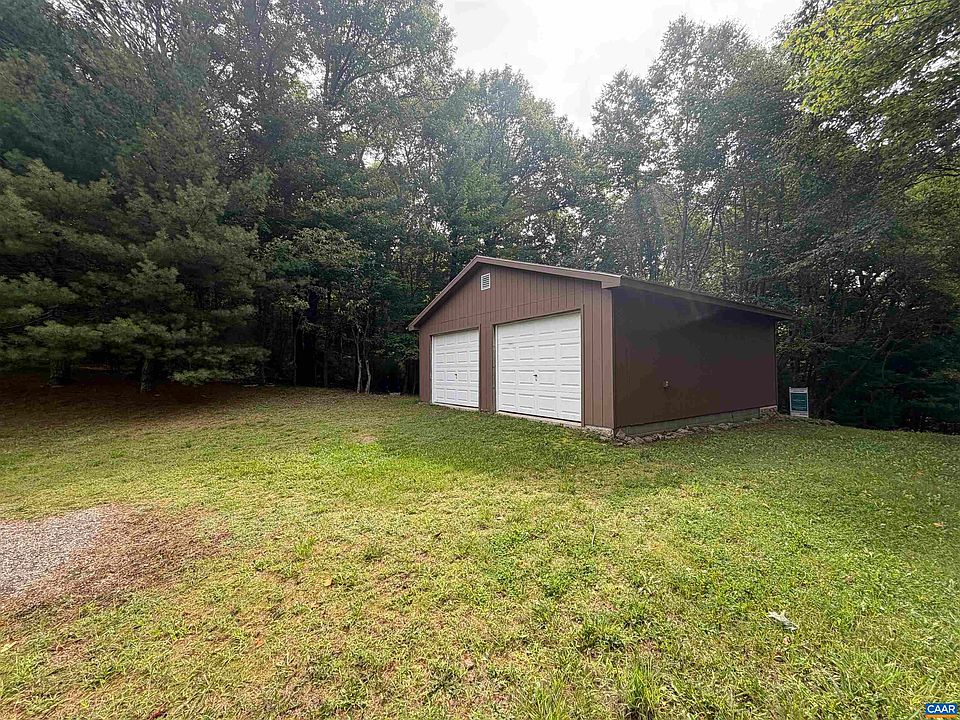 1st image of 17 Wilson Dr