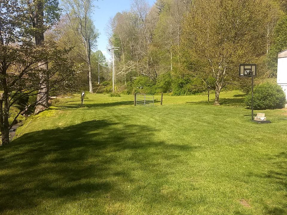 2nd image of 1346 Flat Creek Valley Rd