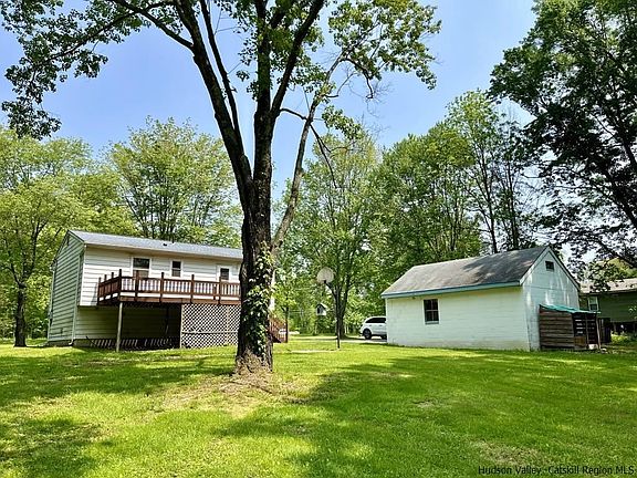 2nd image of 2433 Bruynswick Rd