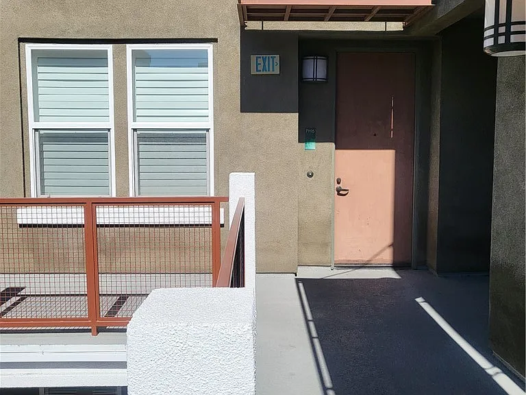 12842 Palm St #Penthouse 6 — Photo 5