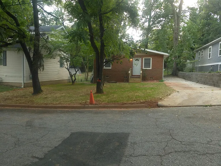 248 Scott St NW — Photo 27