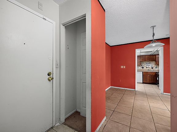 2nd image of 4172 INVERRARY Drive #309