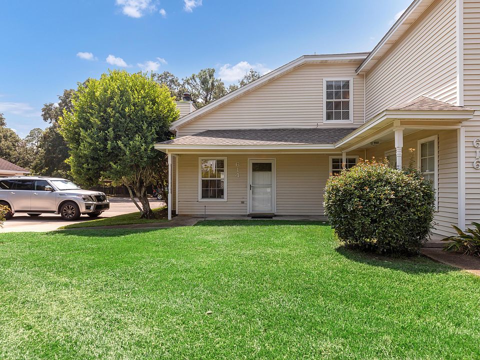 1st image of 614 Emerald Ln