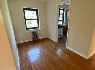 283 Bay 17 St #1, Brooklyn, NY 11214