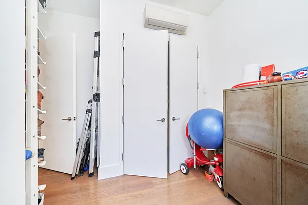 Rented by Living New York | media 25