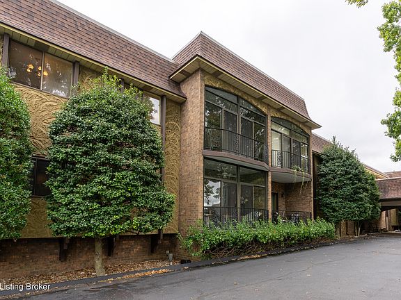 3rd image of 1600 Gardiner Ln APT 208
