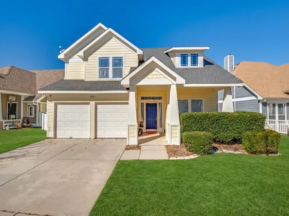 9927 Cherry Hill Ln, Aubrey, TX 76227