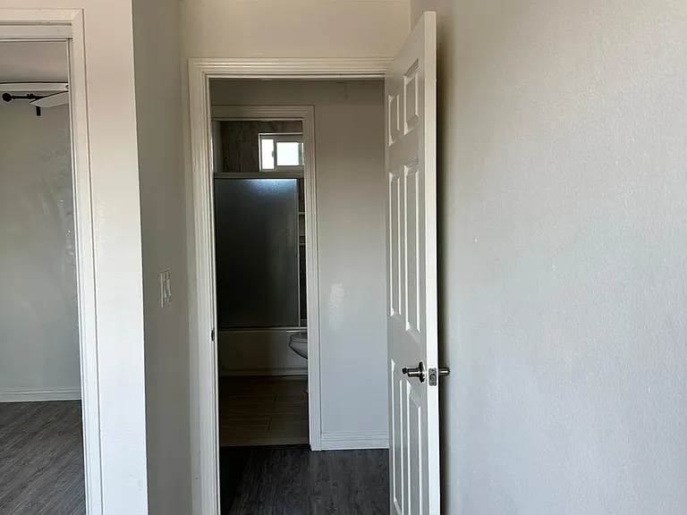 940 New Depot St #6 — Photo 12