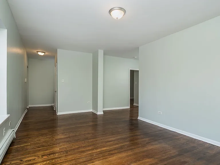 7030 S Paxton Ave #2A — Photo 3