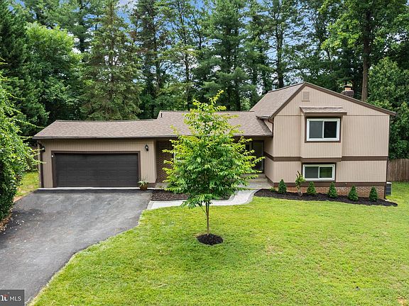 2nd image of 14941 Wellwood Rd