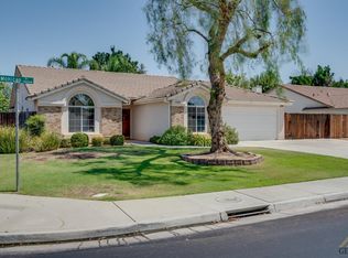 10804 Mohican Dr, Bakersfield, CA 93312