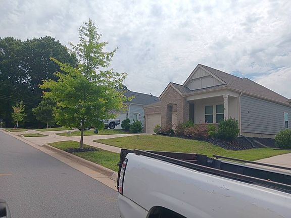 5th image of 3532 Tully Ave