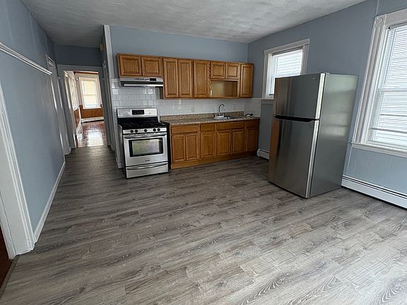 3rd image of 56 Robin St #2