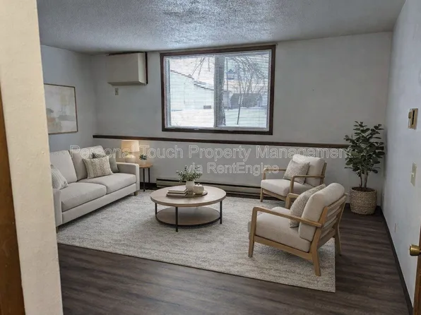 180 1st St #201, Davenport, ND 58021