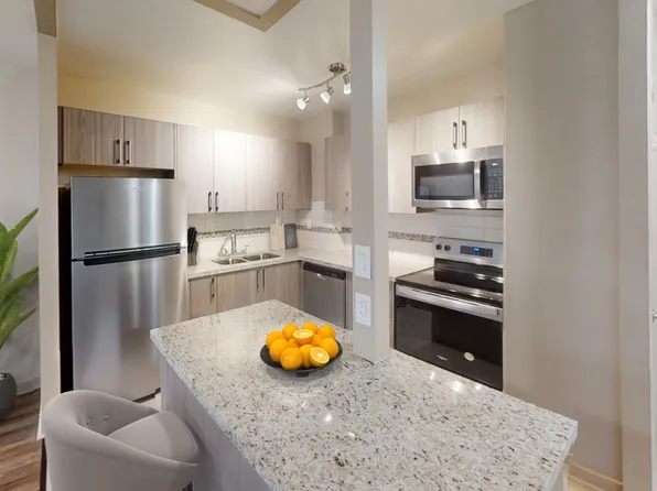 Lake Promenade Community - 230 Lake Promenade, 230 Lake Promenade, Toronto, ON M8W 1B1