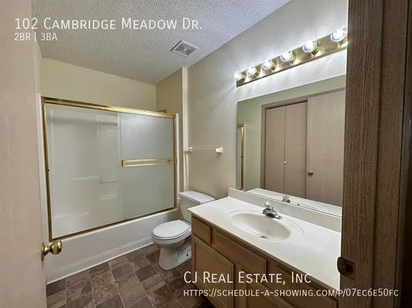 102 Cambridge Meadows Ln, Belton, MO 64012