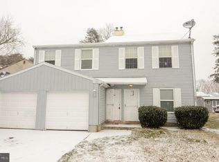 29 Maynard Dr, Sicklerville, NJ 08081