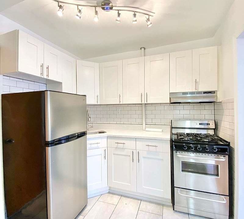 1st image of 154 E 110th St APT 6