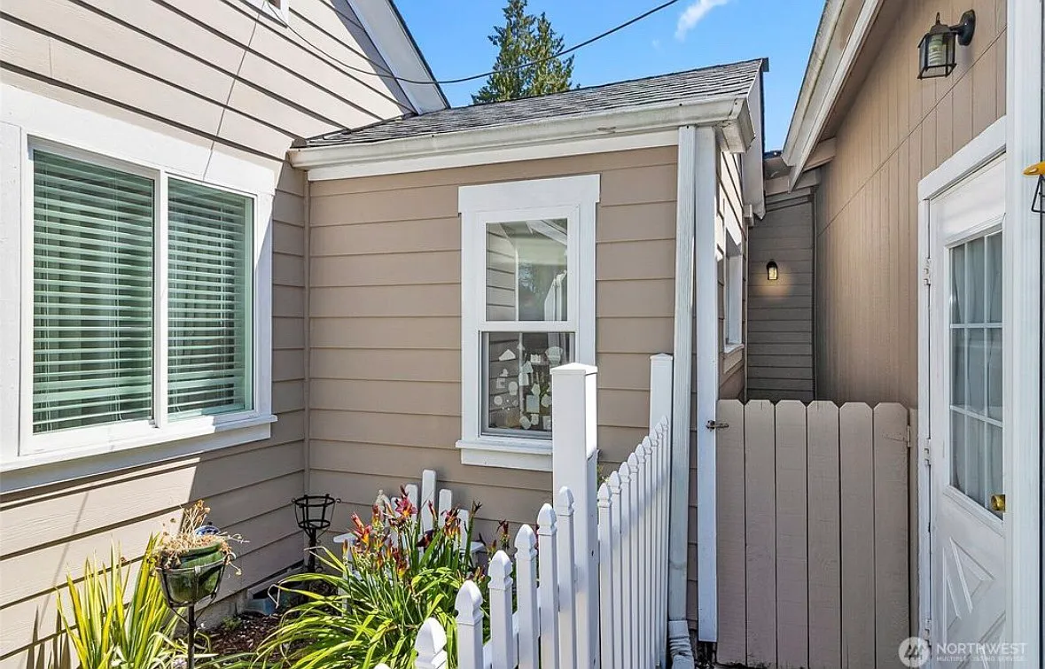 1 bed, 650 sqft, $1,800 — Photo 2