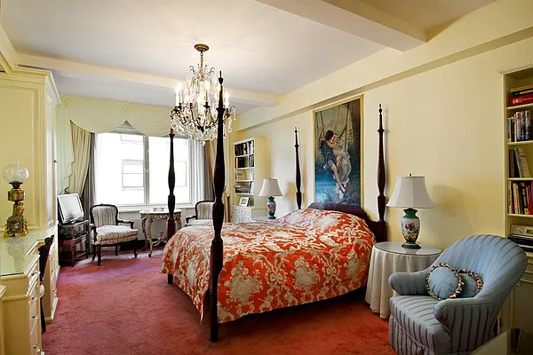 Sold by Corcoran | media 16