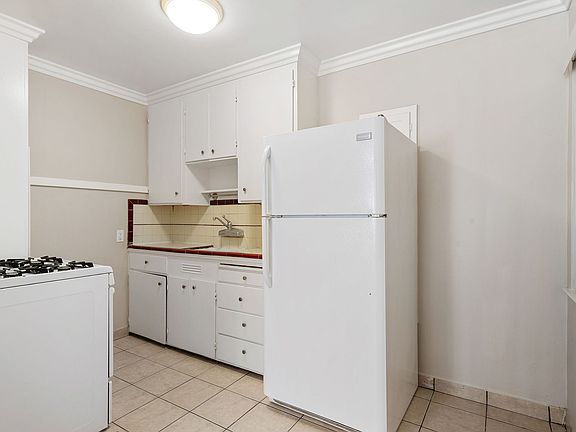 2nd image of 325 E William St #6