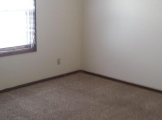 2621 Nelson Dr #3, Menomonie, WI 54751