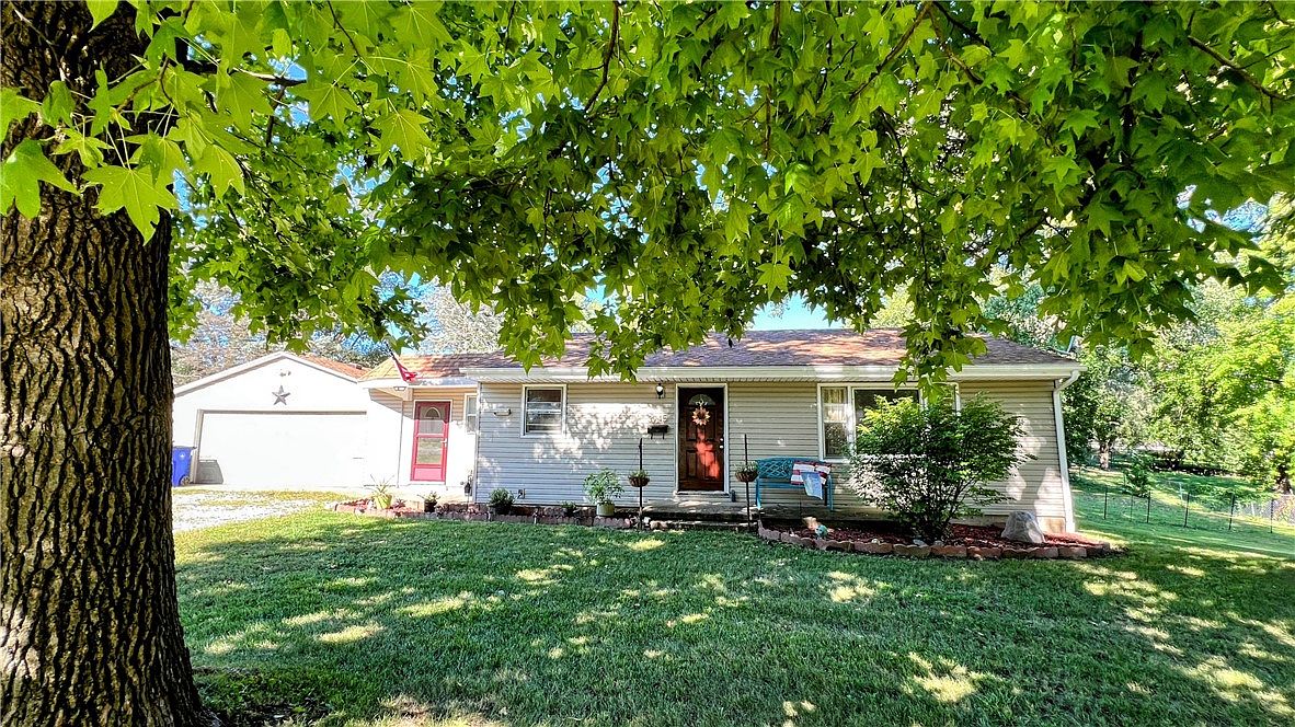 3945 N Arthur Ct, Decatur, IL 62526 Zillow