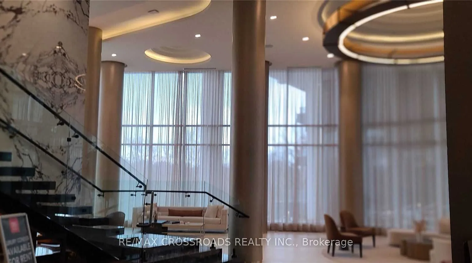 2 bed, $2,550 — Photo 1