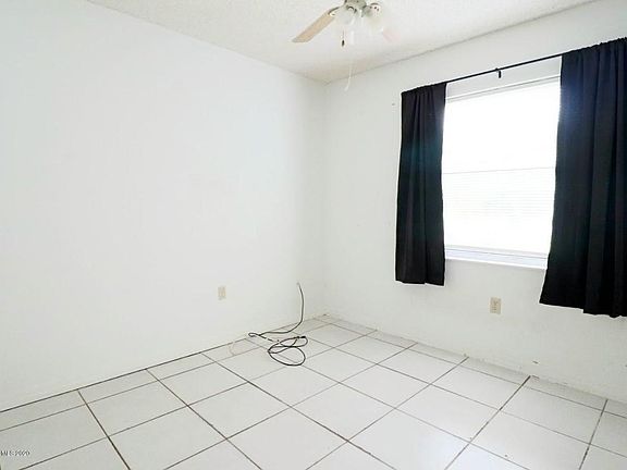 4th image of 929 Nestling Cir