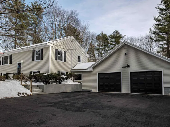 74 Maple Avenue, Hampstead, NH 03841