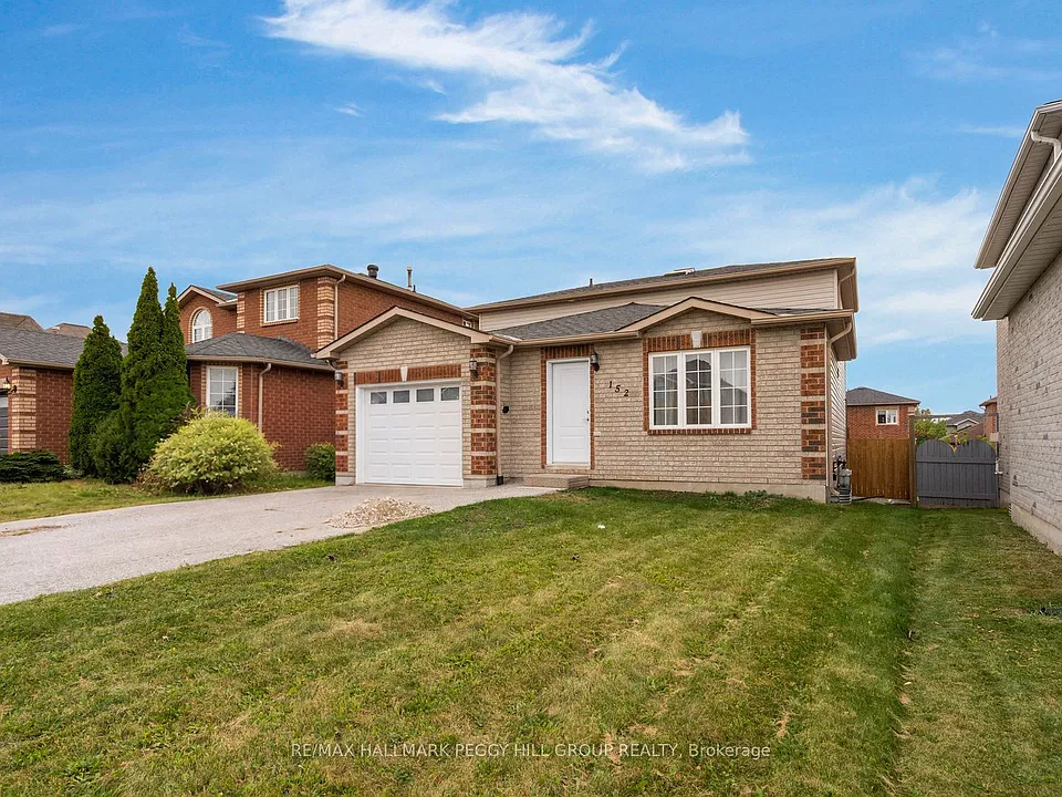 152 Madelaine Dr #UPPER