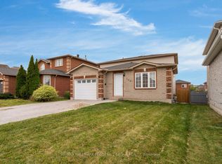 152 Madelaine Dr, Barrie, ON L4N 0N1
