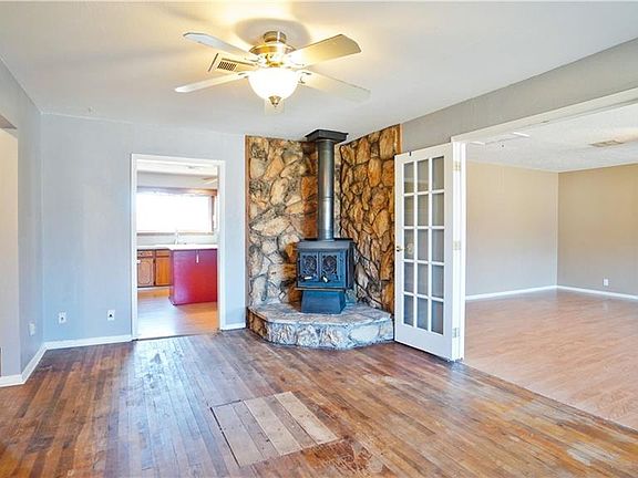 4th image of 6701 SW 57th St