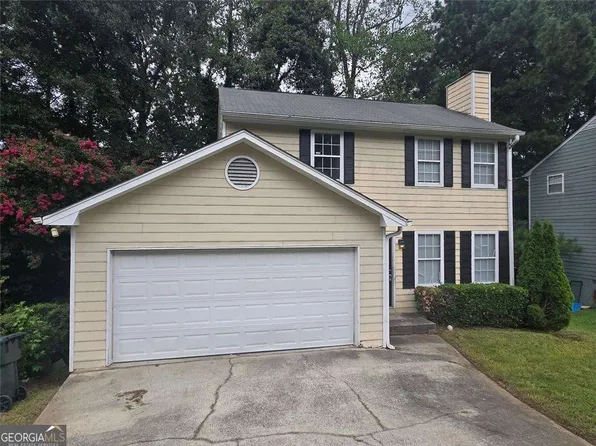 5695 Western Hills Dr, Norcross, GA 30071