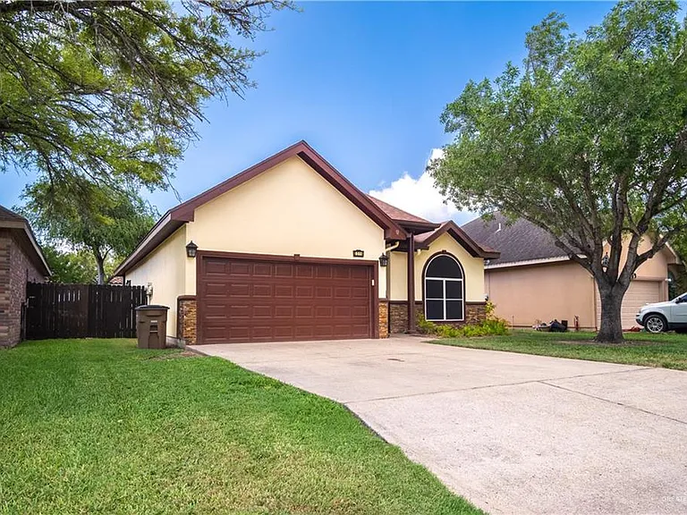 3316 Zoe Ave — Photo 3