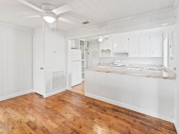5th image of 4512 Mimosa Ln