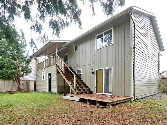 3rd image of 5427 64th Ave NE