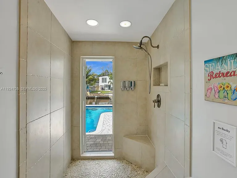2525 Gulfstream Ln — Photo 28