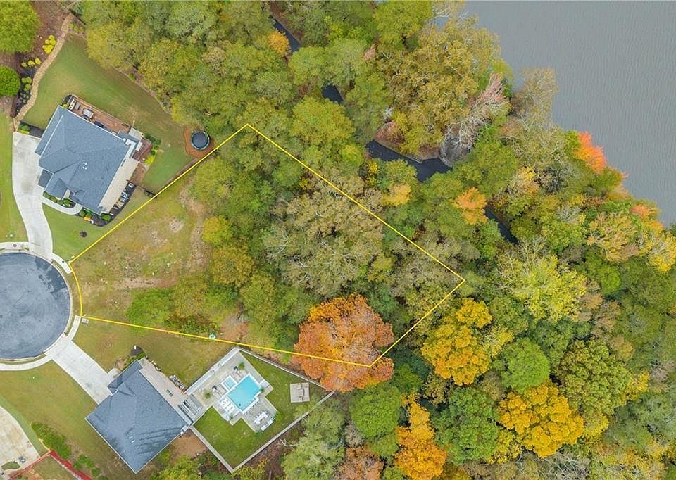 1st image of 1118 Great Glen Way #218