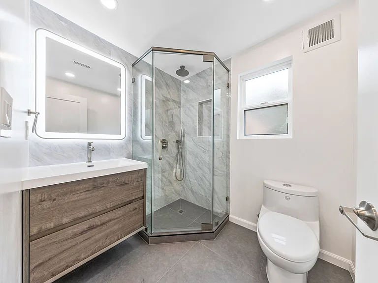 3839 Fountain Ave #3839 — Photo 11
