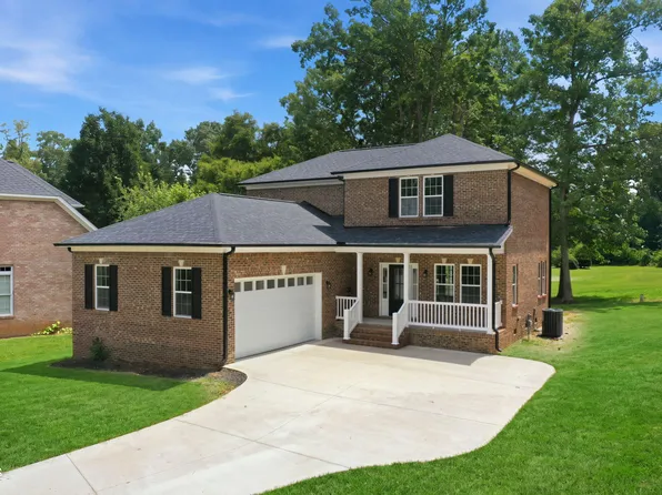 1123 Challenge Dr, Graham, NC 27253