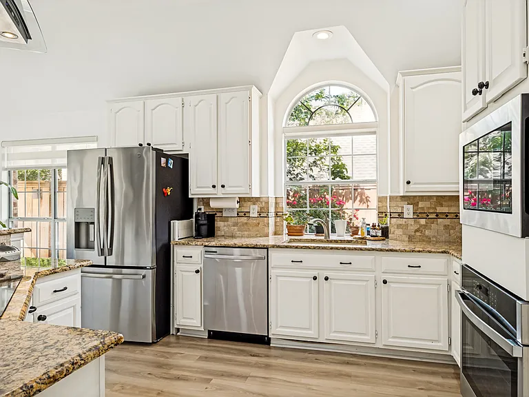 1417 Honey Locust Dr — Photo 11