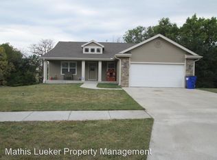 1404 Elm Creek Dr, Junction City, KS 66441