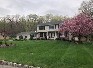 112 Urban Club Rd, Wayne, NJ 07470