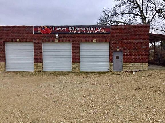 2nd image of 838 W Washington St