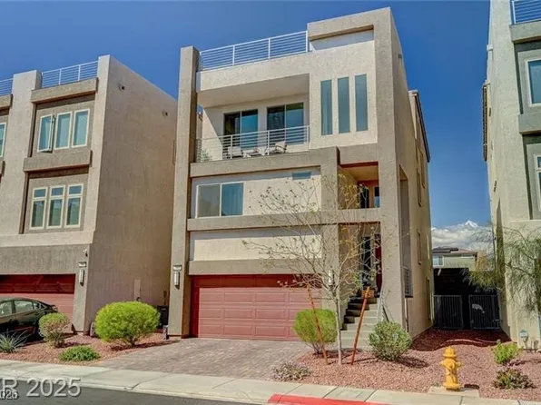 7953 Mountain Lilac St, Las Vegas, NV 89113